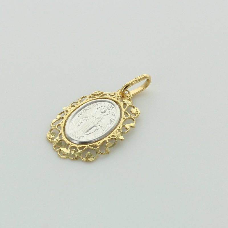 2 tone Yellow & white gold oval filigree pendant